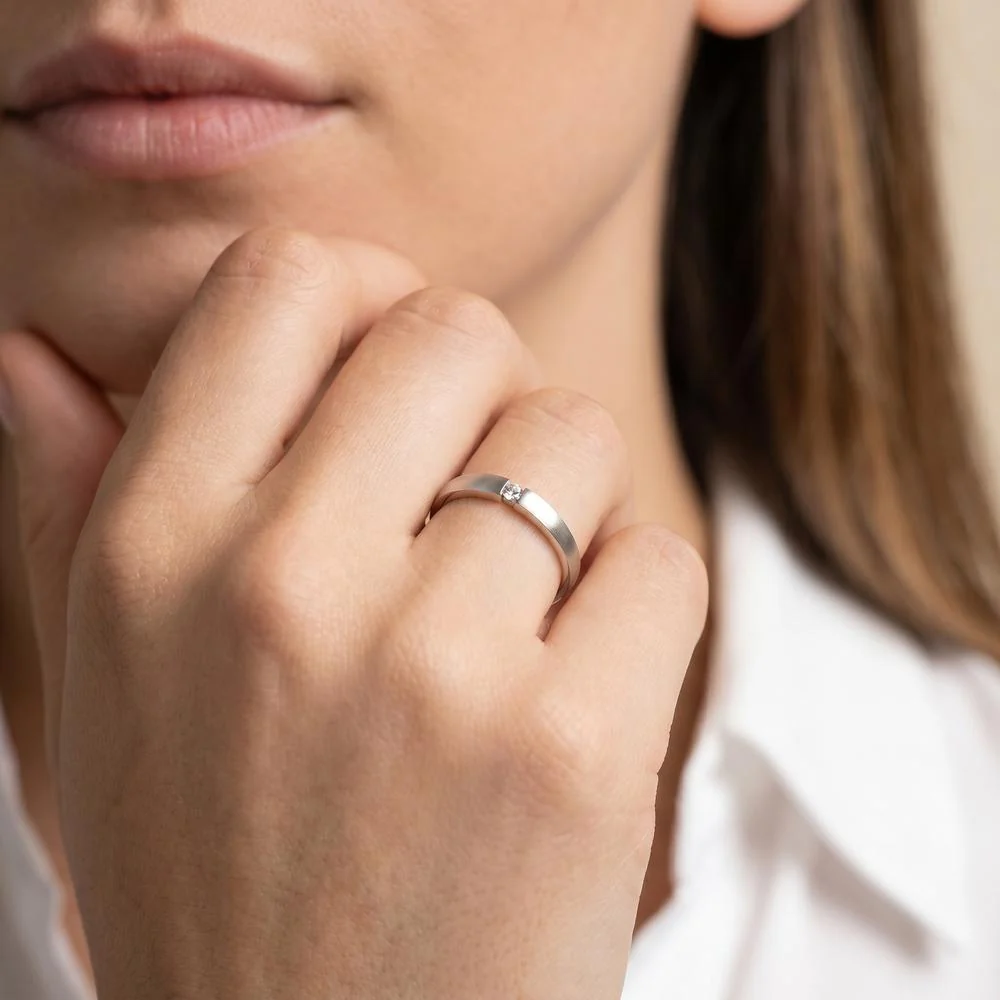 Anello solitario Oro bianco 750/18 carati Diamante 0.03 ct, w-si - Image 2