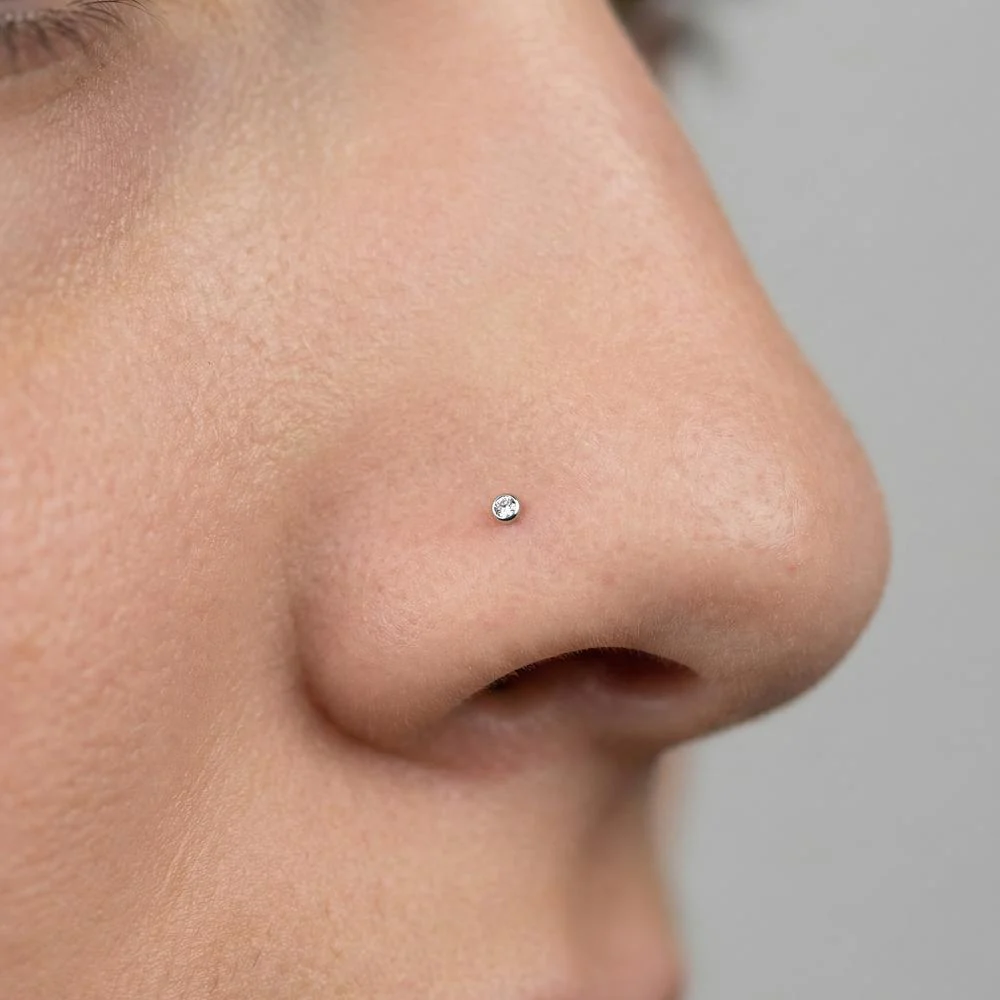 Borchia al naso Oro bianco 750/18 carati Diamante bianco, 0.02 ct, w-si Ø2 mm - Image 2